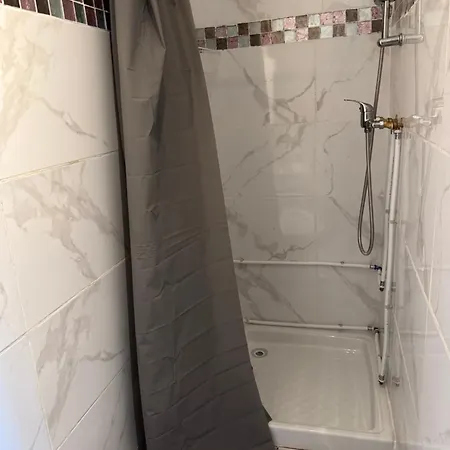 Daghsen Apartamento Nice